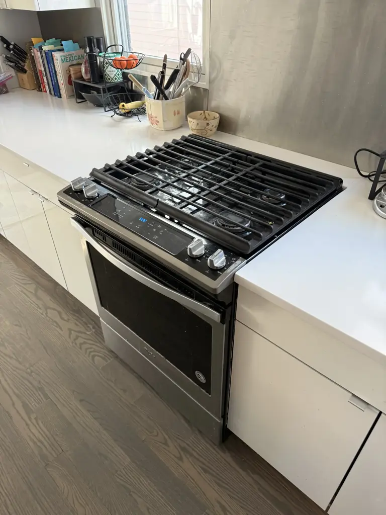 Appliance Repair Work 6